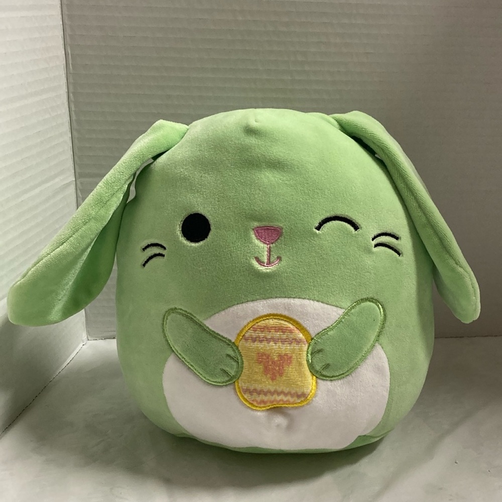 Squishmallows Hara Easter Squad Bunny Rabbit Plush Green Holding Yellow Egg Soft